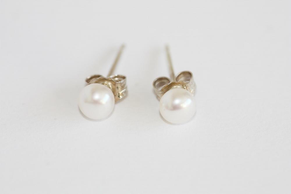Ivory Freshwater Pearl And Sterling Silver Stud Earrings.